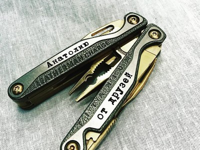 Гравировка на мультитуле Leatherman