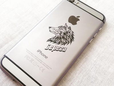 Гравировка на iPhone