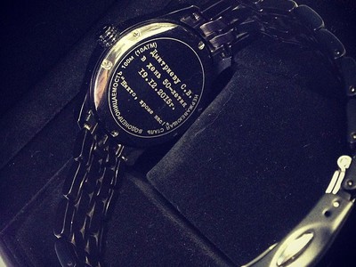 Лазерная гравировка на часы